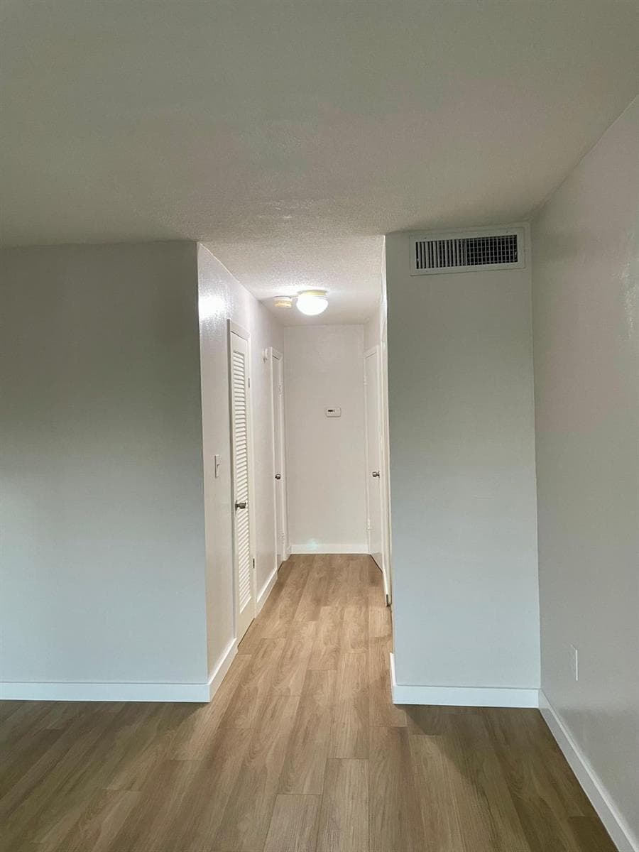 1401 NE 191st Street, Miami FL 33179 — 14