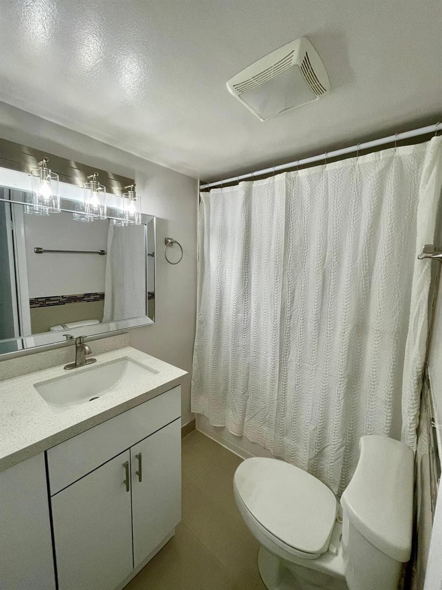 1401 NE 191st Street, Miami FL 33179 — 15