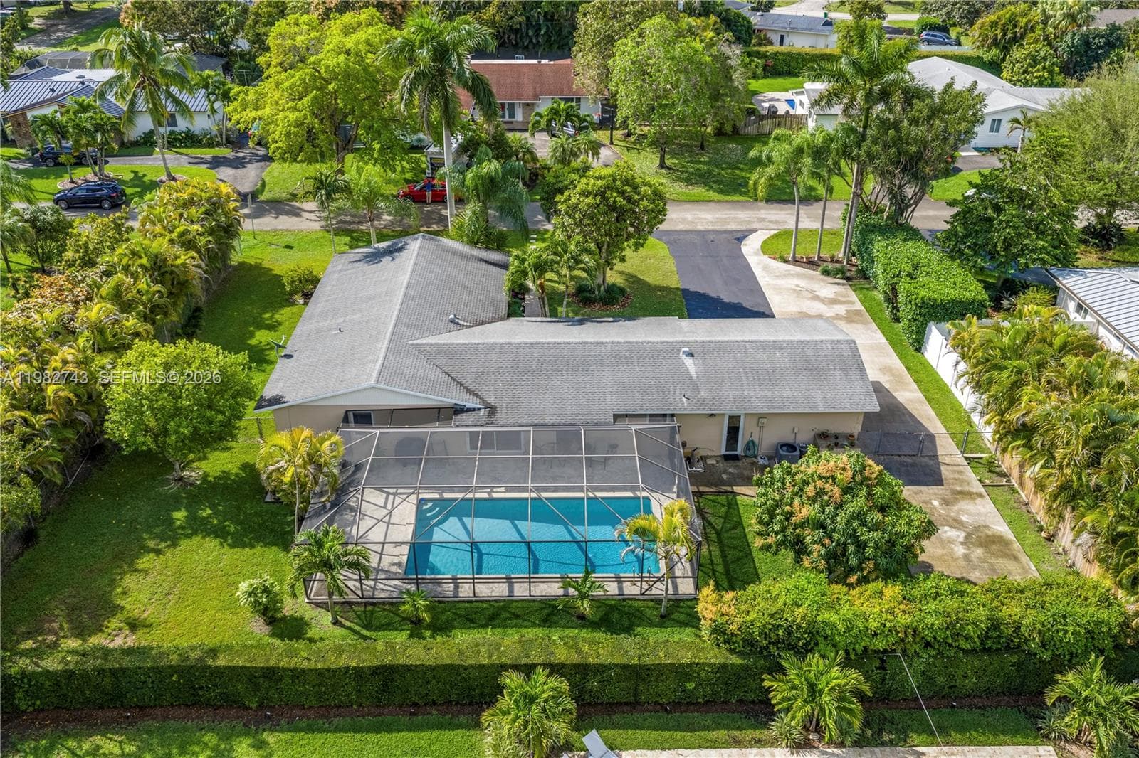 8461 SW 147th Ter, Palmetto Bay FL 33158 — 32
