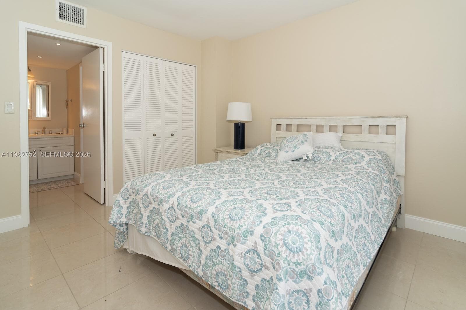 2333 Brickell Ave # 1710, Miami FL 33129 — 16