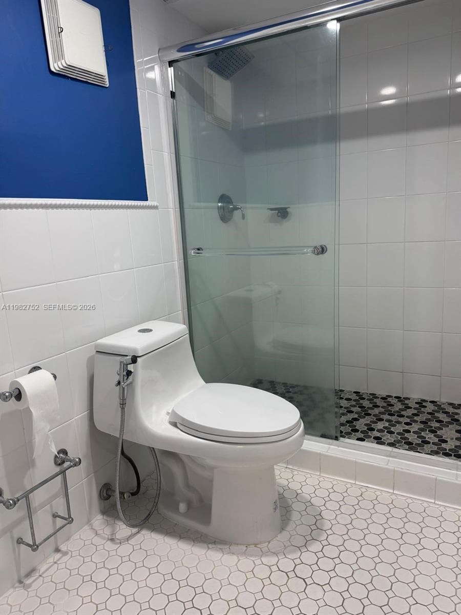 2333 Brickell Ave # 1710, Miami FL 33129 — 22