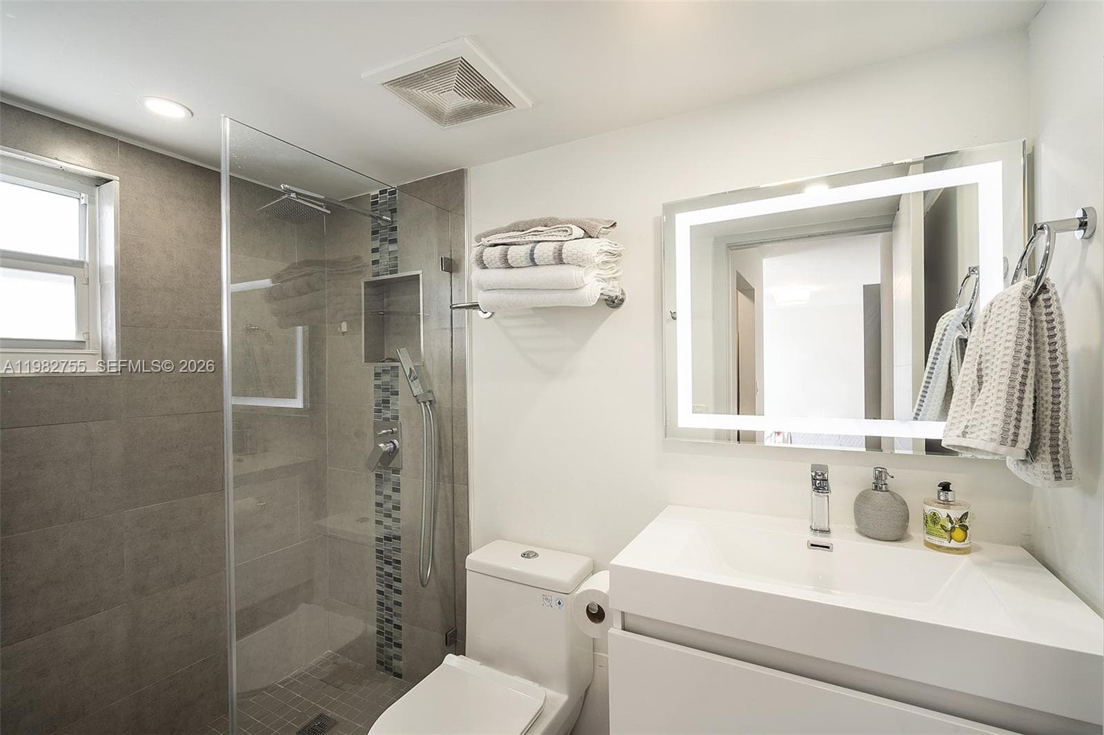 1035 West Ave # 201, Miami Beach FL 33139 — 17