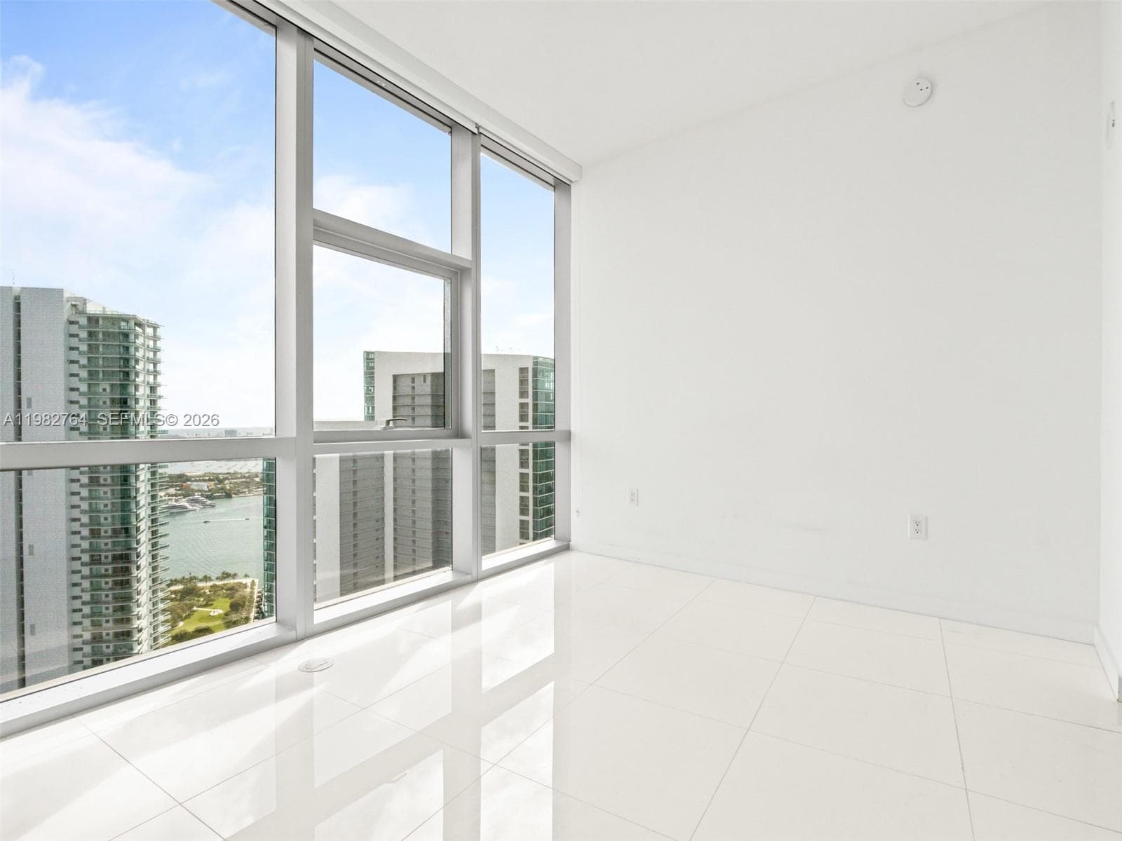 851 NE 1st Ave # 4801, Miami FL 33132 — 47