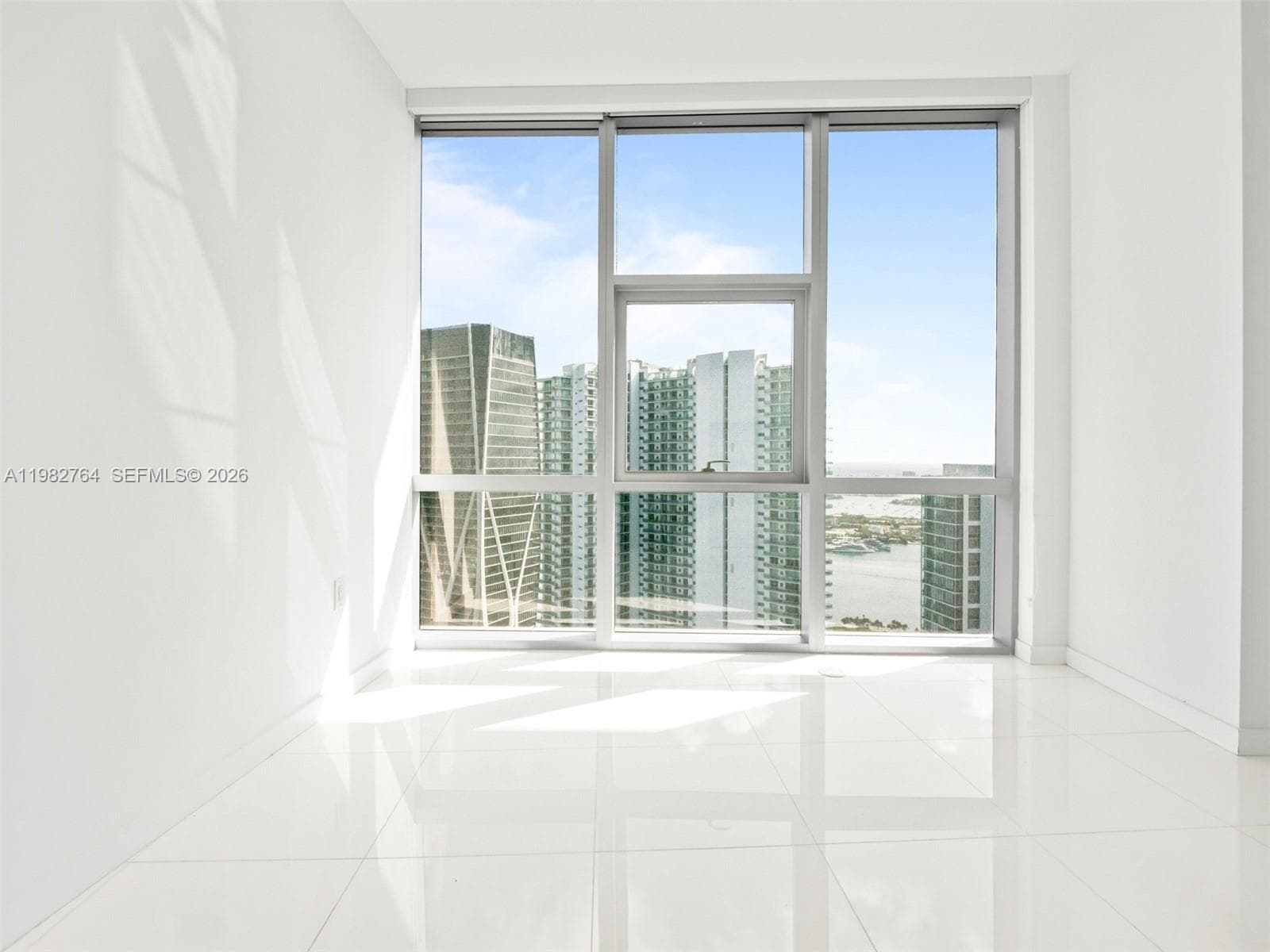 851 NE 1st Ave # 4801, Miami FL 33132 — 38