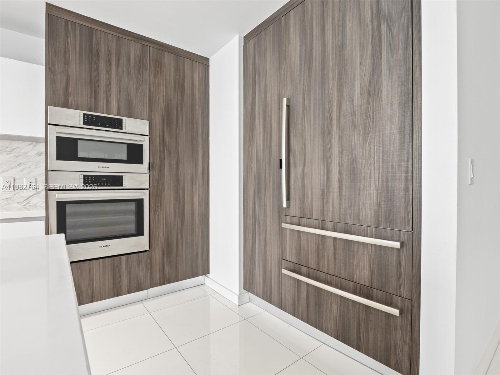 851 NE 1st Ave # 4801, Miami FL 33132 — 18