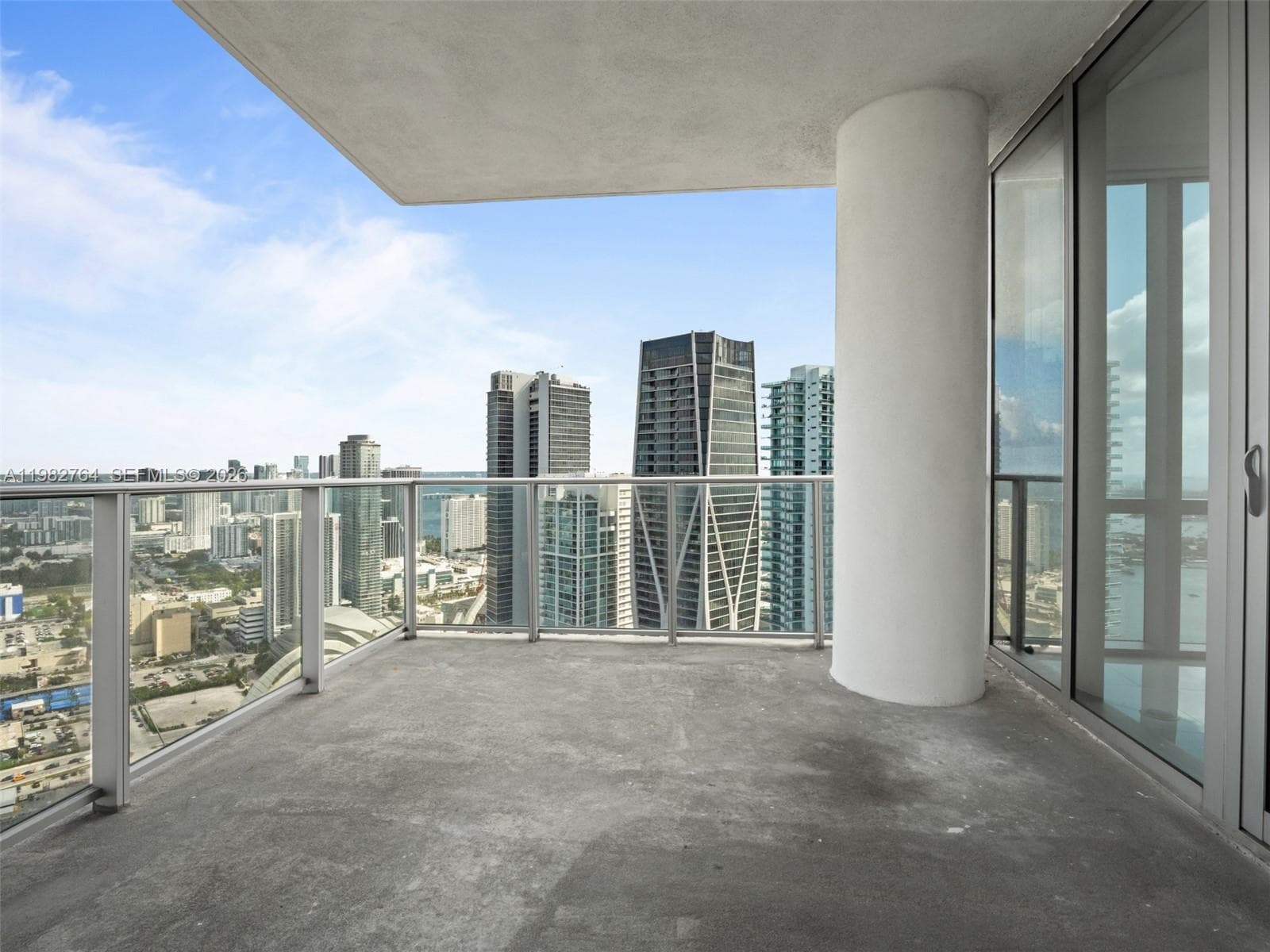 851 NE 1st Ave # 4801, Miami FL 33132 — 48