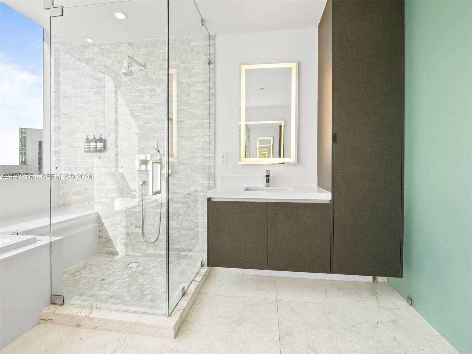 851 NE 1st Ave # 4801, Miami FL 33132 — 29