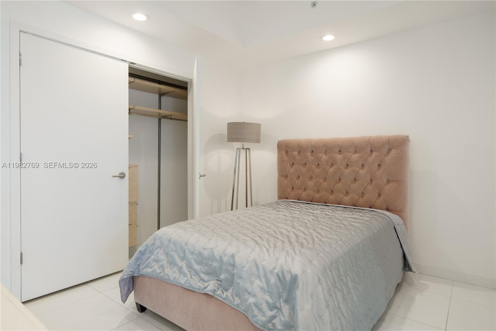 851 NE 1st Ave # 4406, Miami FL 33132 — 27