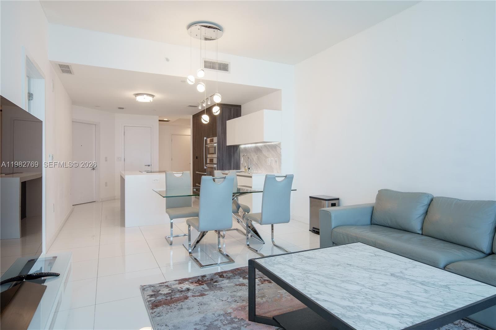 851 NE 1st Ave # 4406, Miami FL 33132 — 34