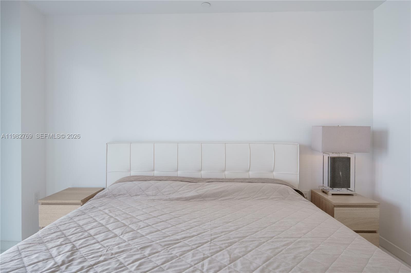 851 NE 1st Ave # 4406, Miami FL 33132 — 11