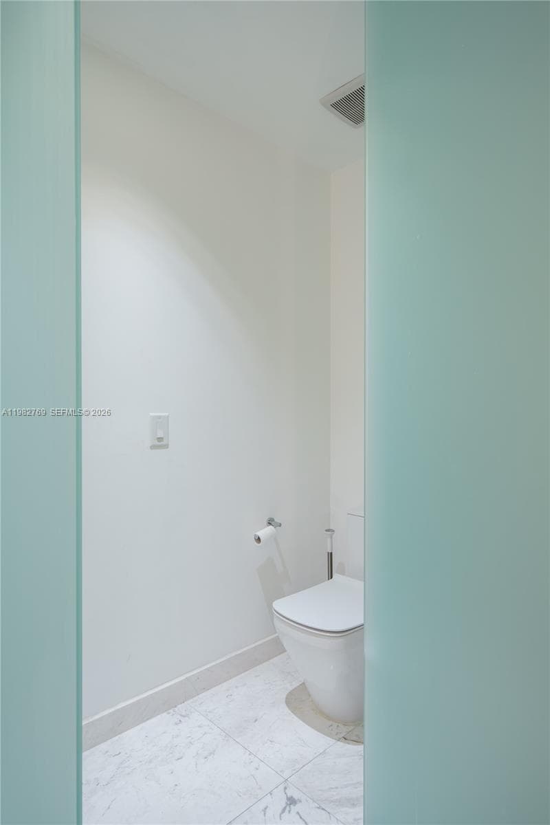 851 NE 1st Ave # 4406, Miami FL 33132 — 19