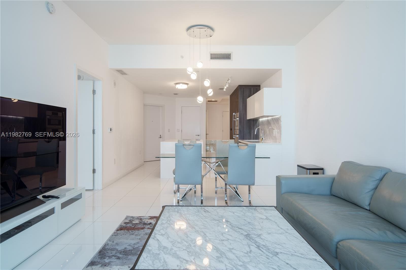 851 NE 1st Ave # 4406, Miami FL 33132 — 35