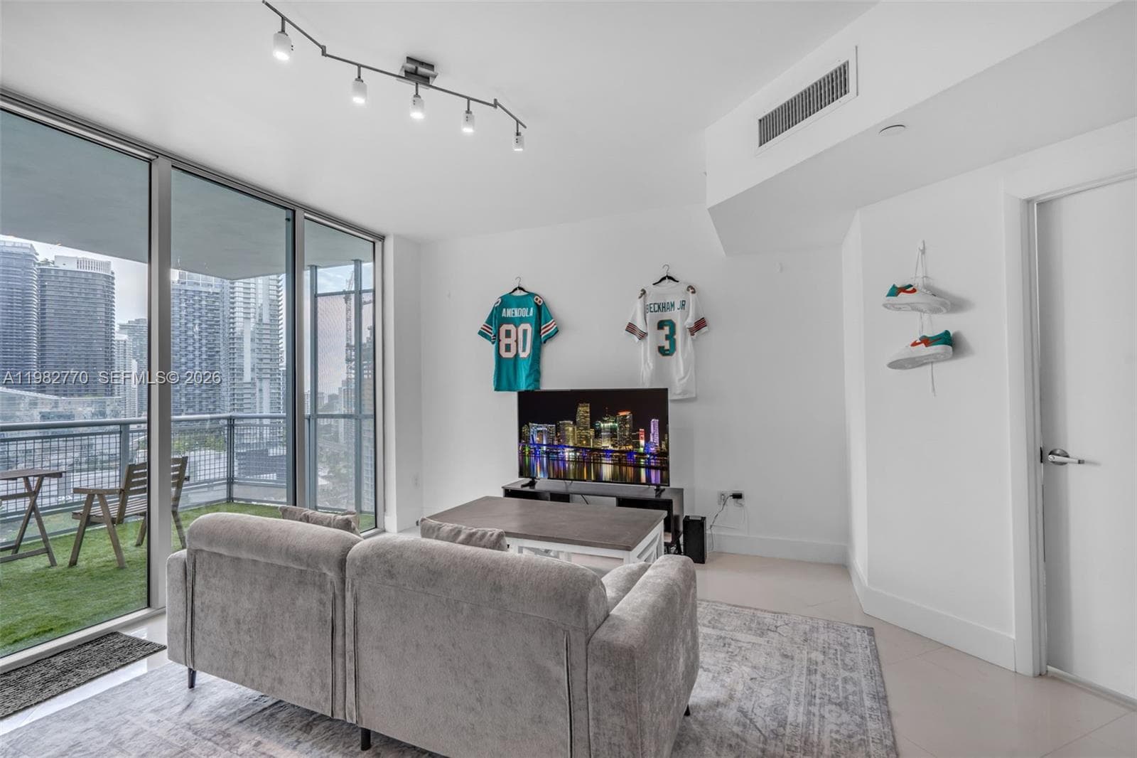 350 S Miami Ave # 2412, Miami FL 33130 — 8