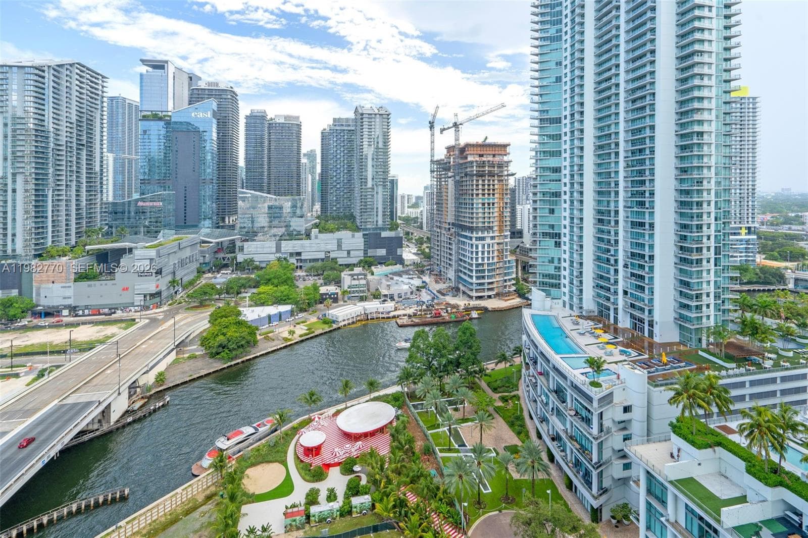 350 S Miami Ave # 2412, Miami FL 33130 — 25