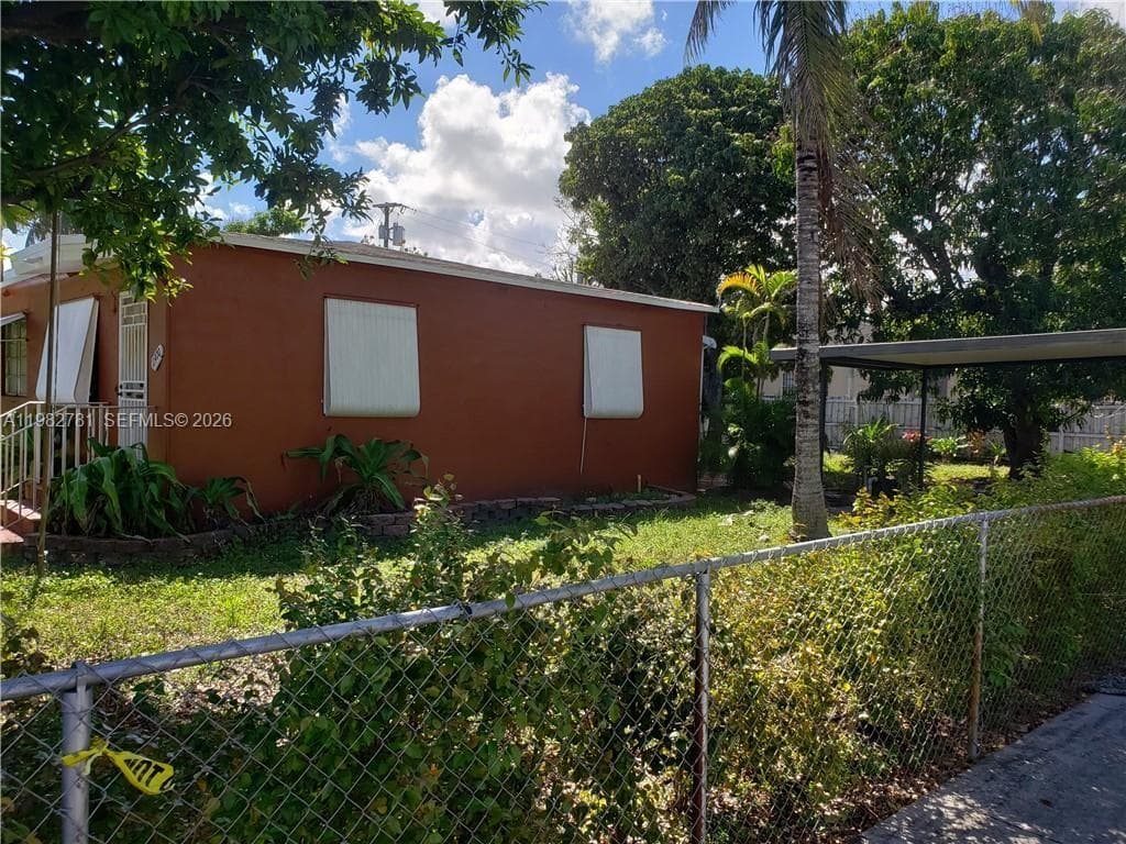 11970 NW 10th Ave, North Miami FL 33168 — 3