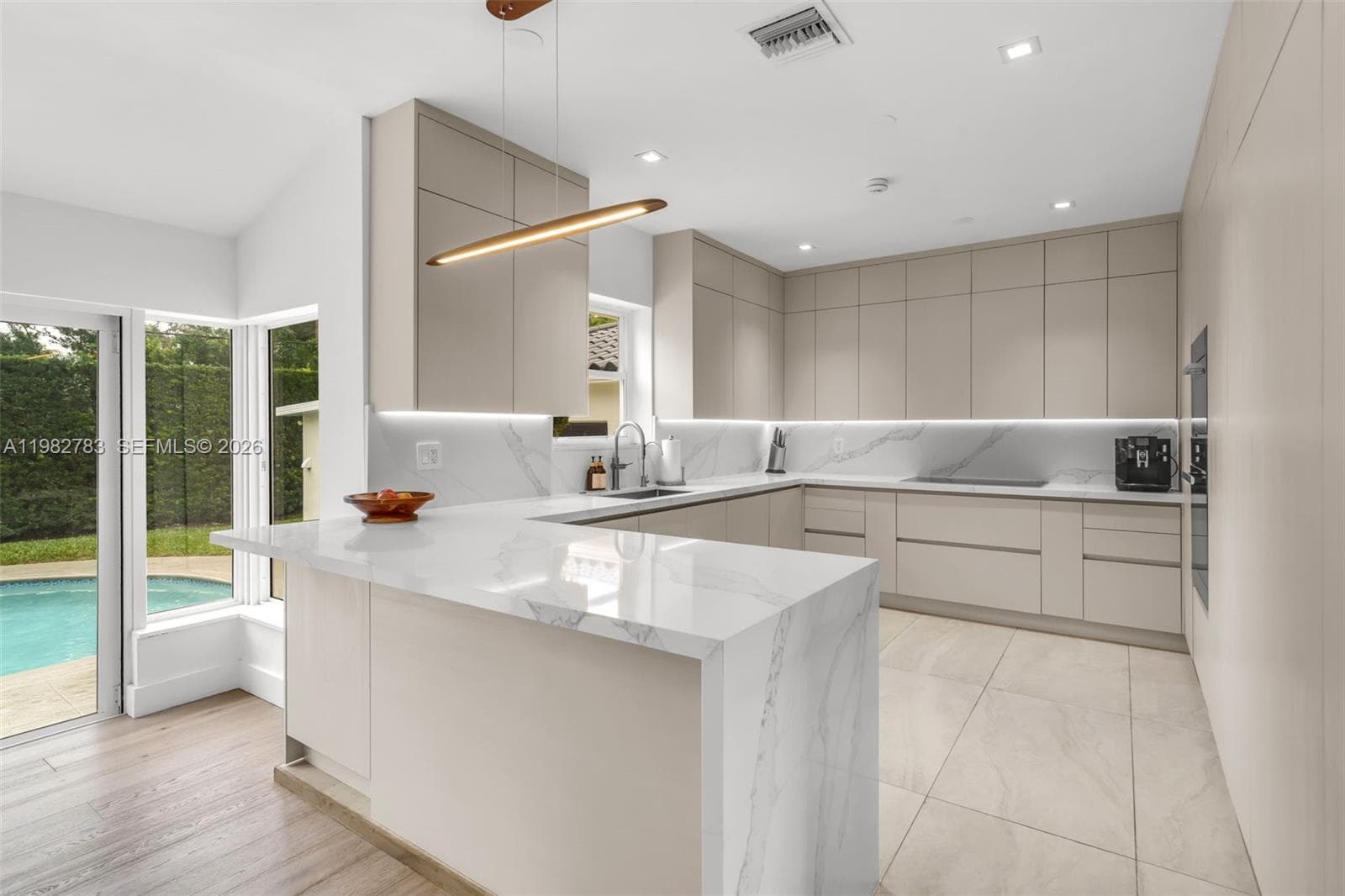 500 NE 51st St, Miami FL 33137 — 12