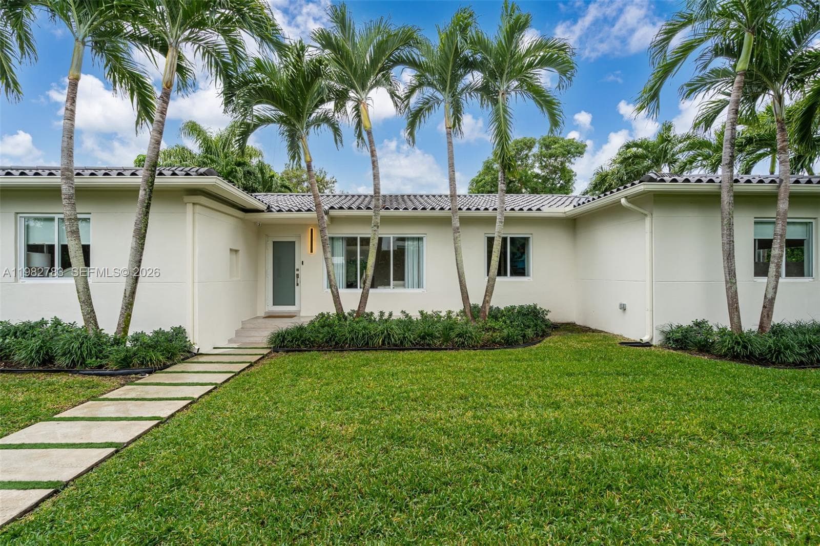 500 NE 51st St, Miami FL 33137 — 1
