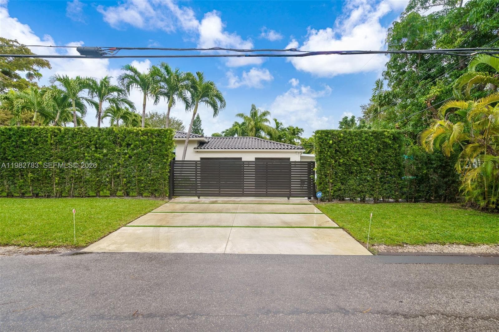 500 NE 51st St, Miami FL 33137 — 38