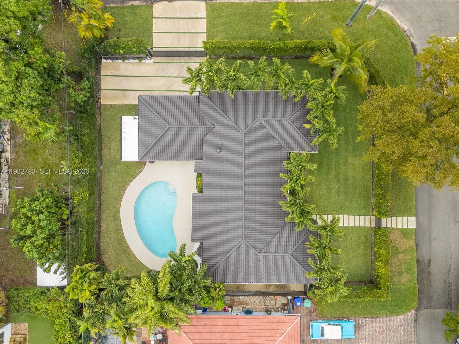 500 NE 51st St, Miami FL 33137 — 44
