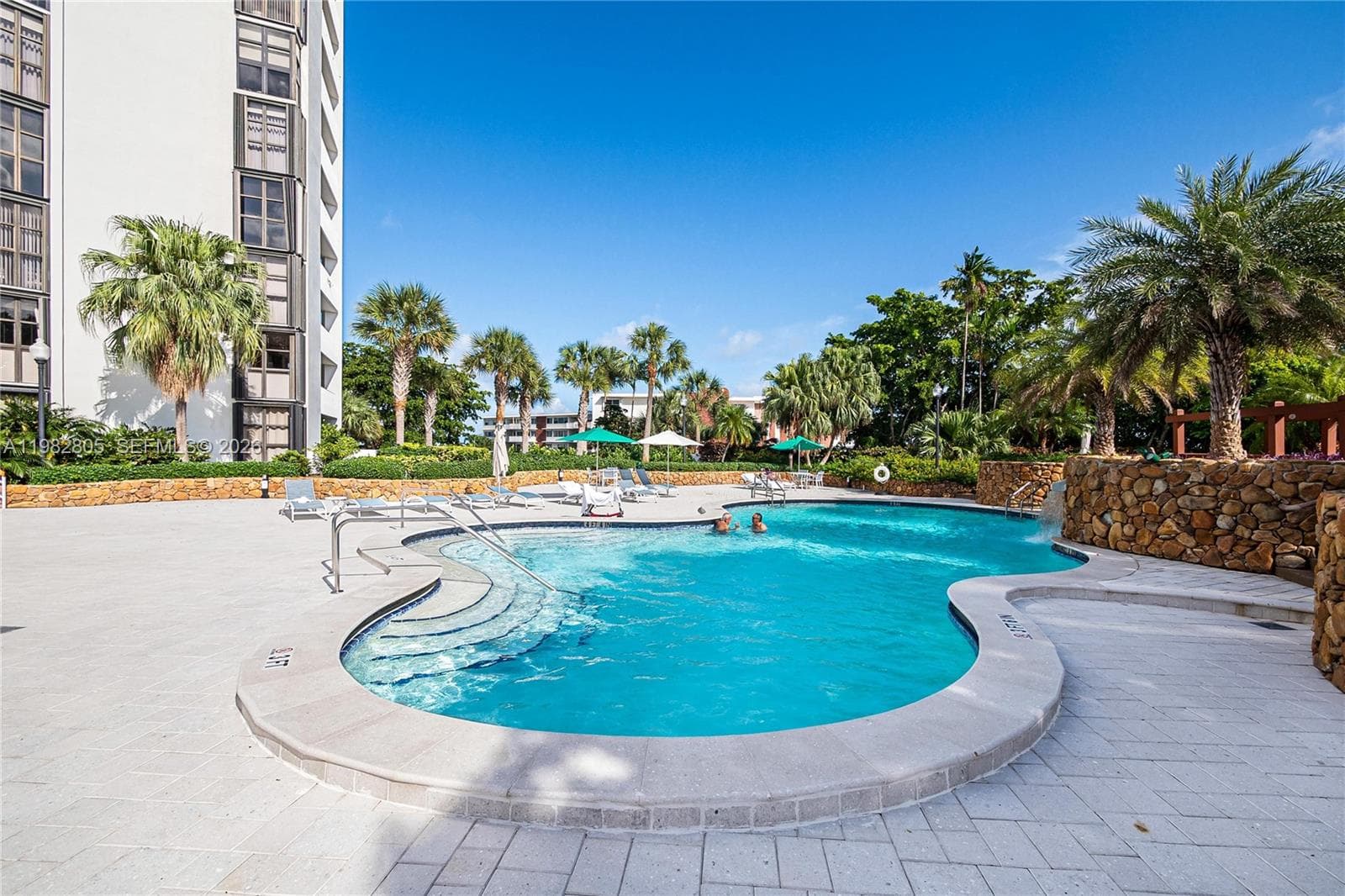4000 Towerside Ter # 1401, Miami FL 33138 — 30