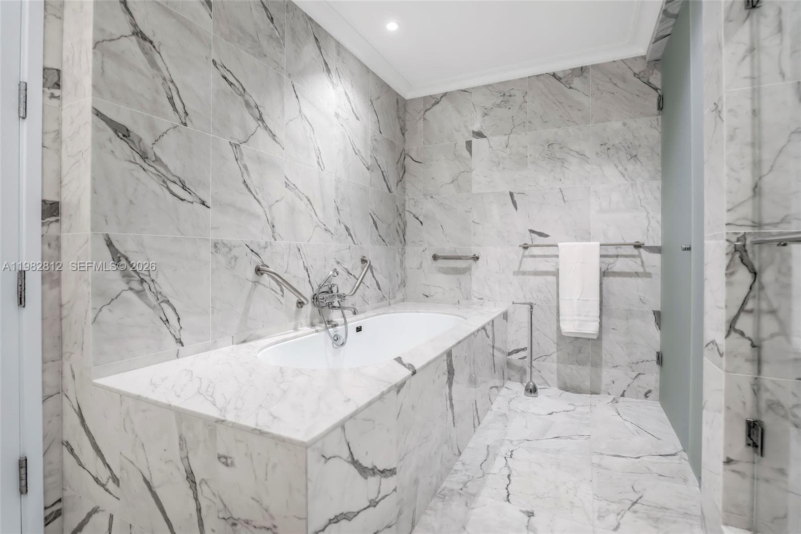 15701 Collins Ave # 2903, Sunny Isles Beach FL 33160 — 20