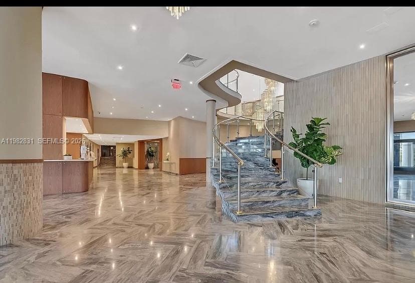 5401 Collins Ave # 411, Miami Beach FL 33140 — 23