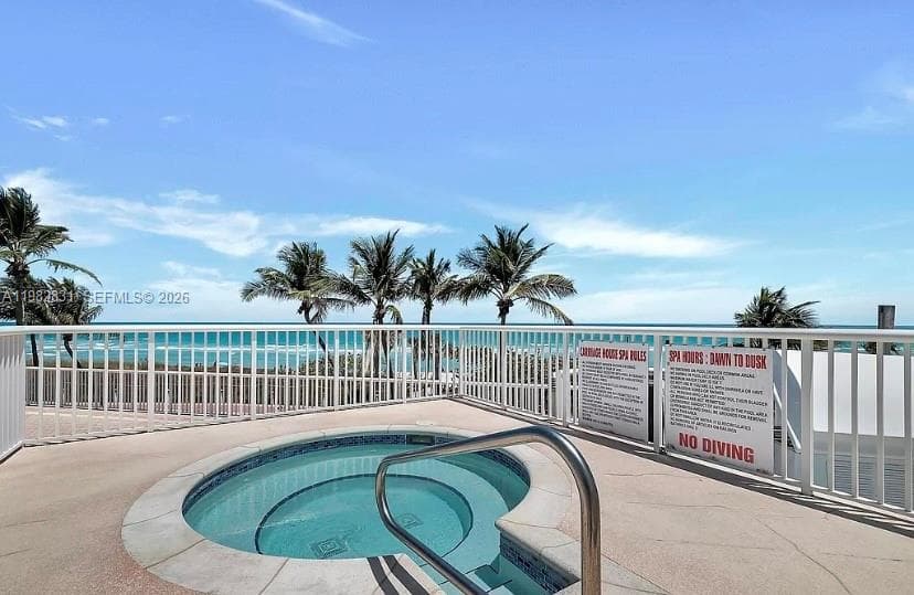 5401 Collins Ave # 411, Miami Beach FL 33140 — 29