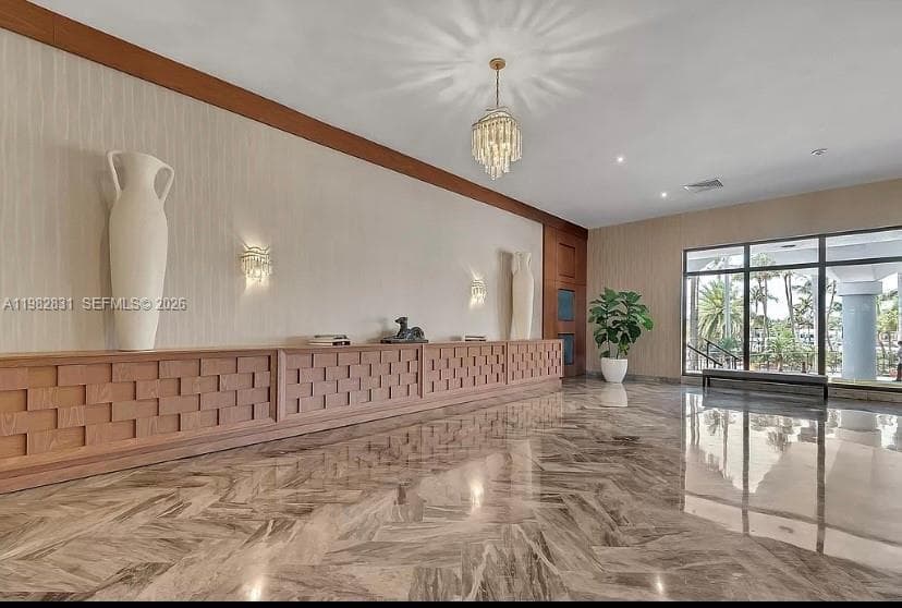 5401 Collins Ave # 411, Miami Beach FL 33140 — 21