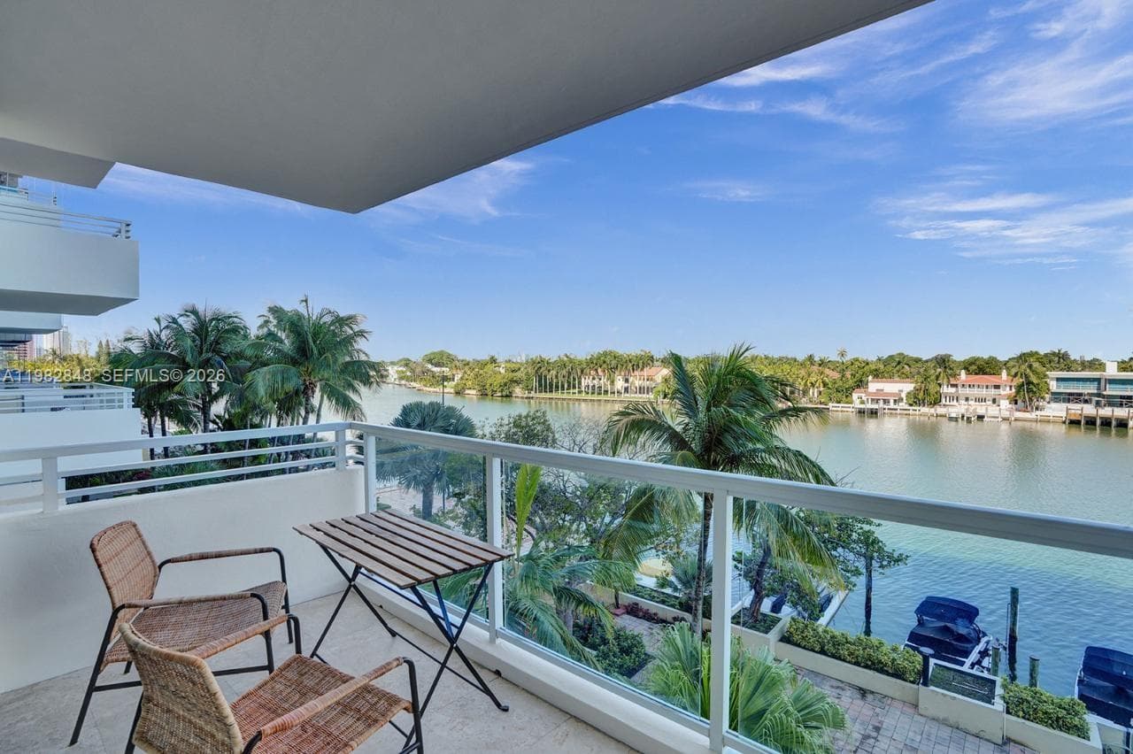 5600 Collins Ave # 5R, Miami Beach FL 33140 — 6