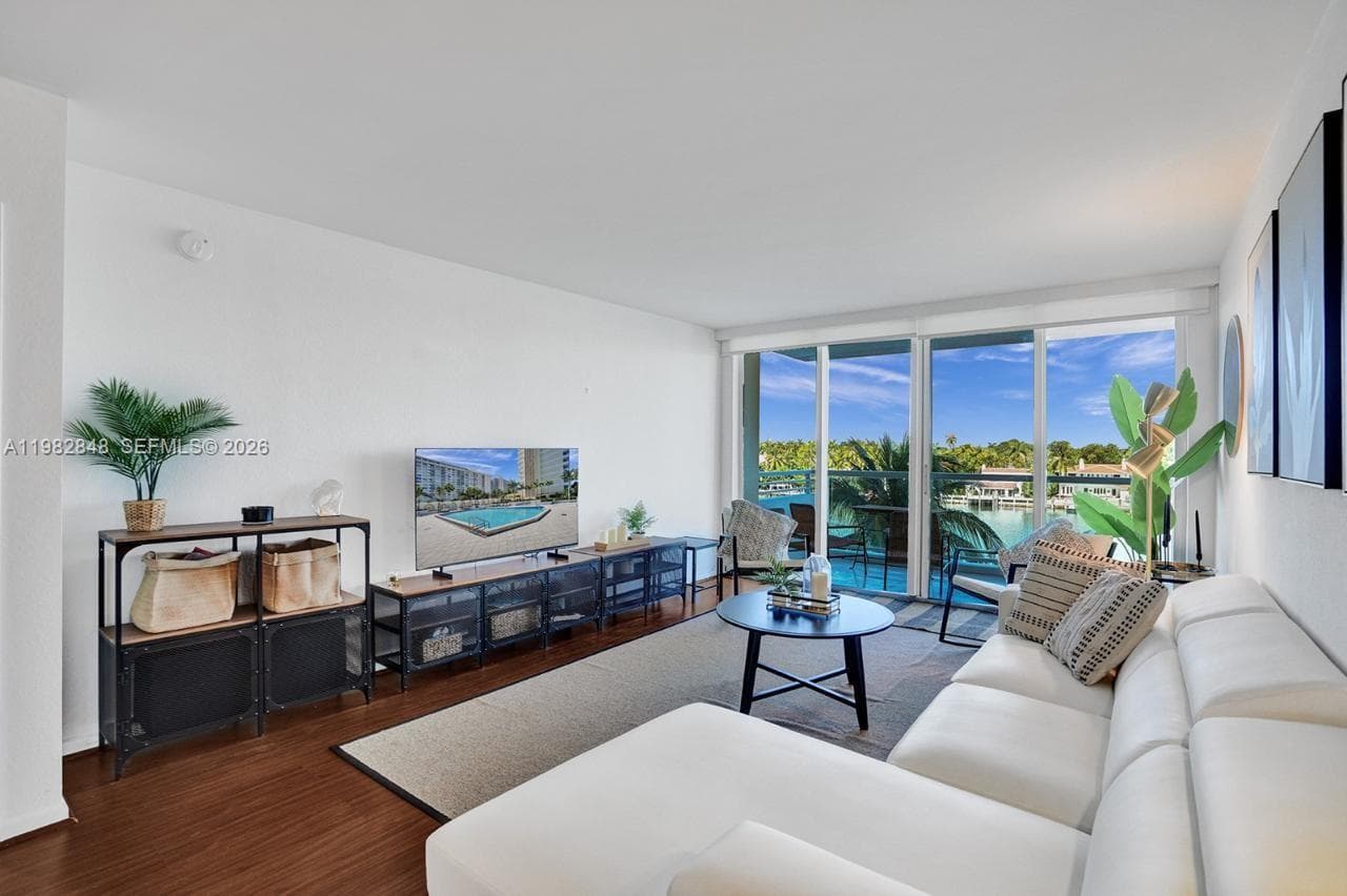 5600 Collins Ave # 5R, Miami Beach FL 33140 — 10