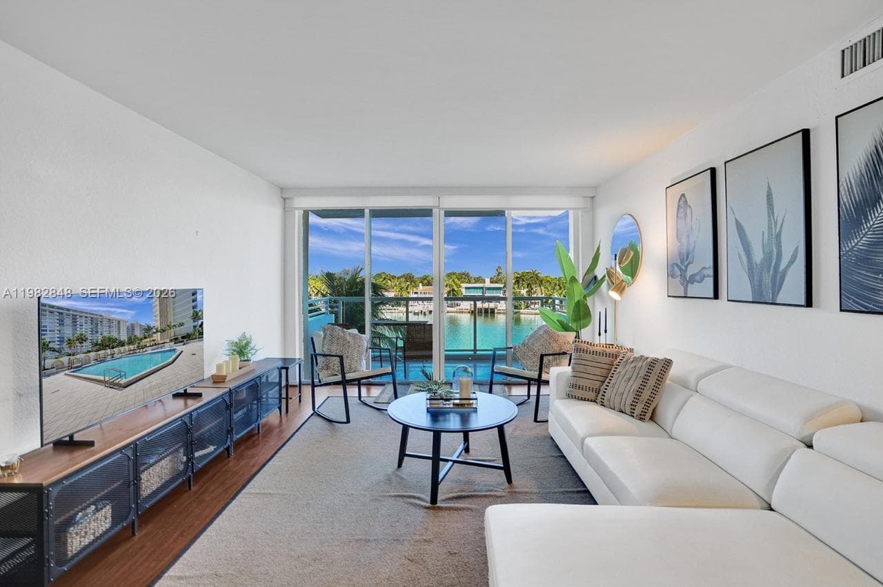 5600 Collins Ave # 5R, Miami Beach FL 33140 — 11