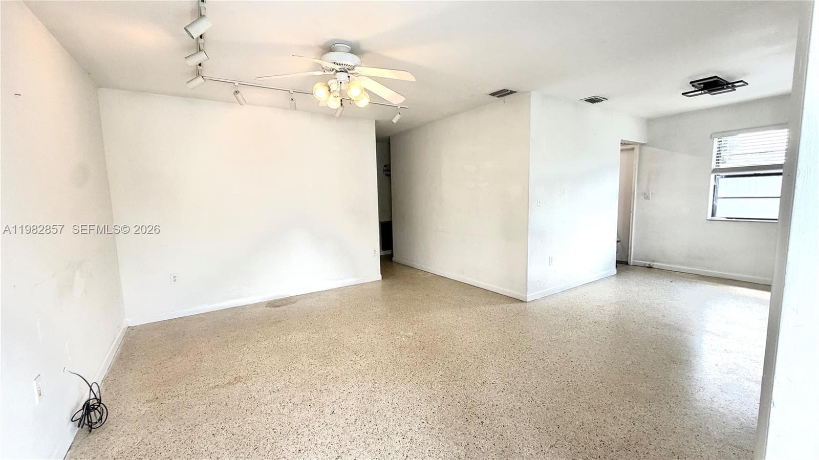 250 E 60th St, Hialeah FL 33013 — 6