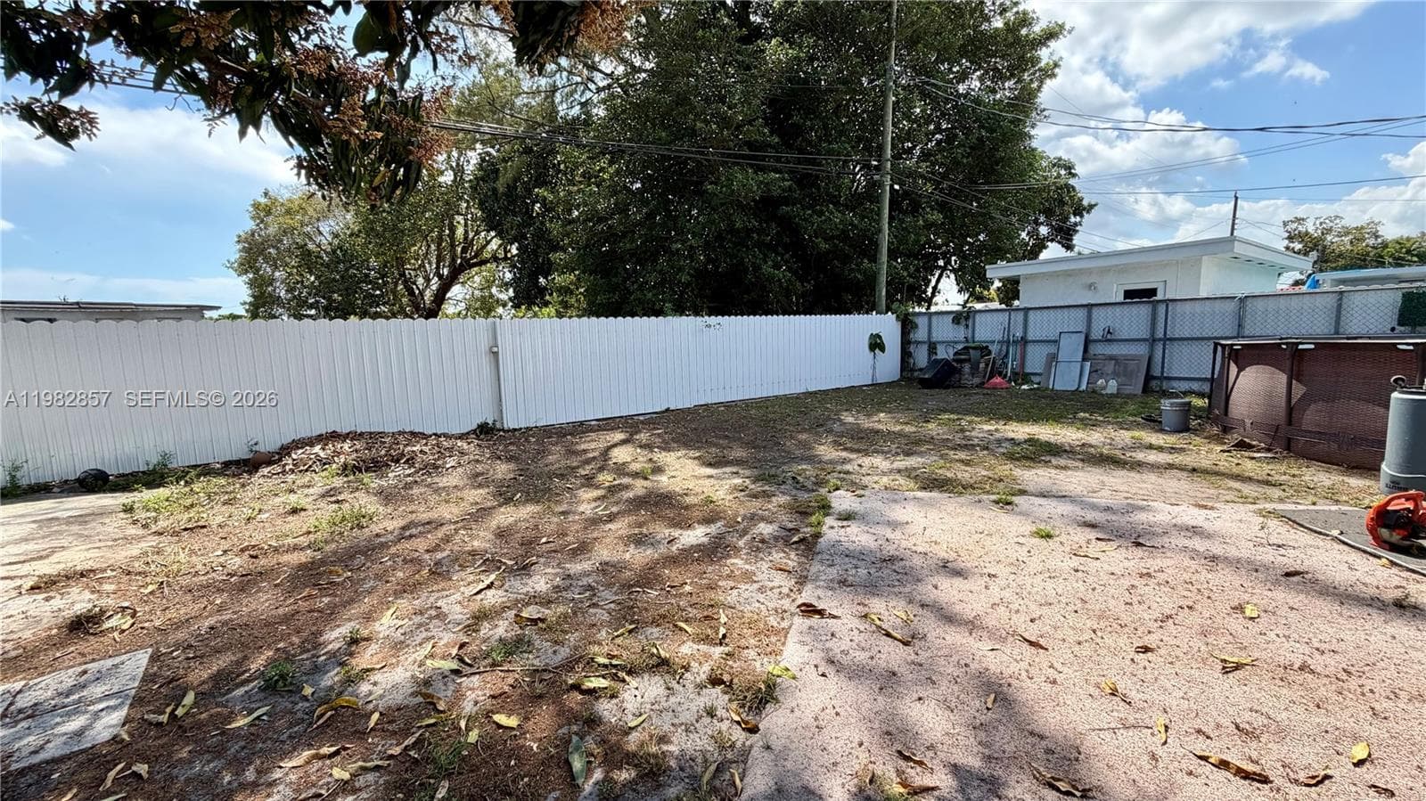 250 E 60th St, Hialeah FL 33013 — 32