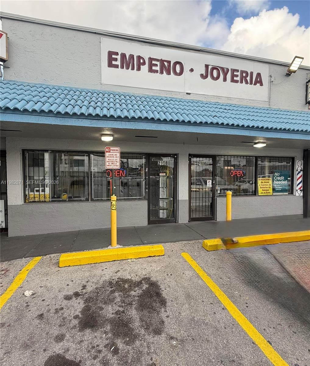 Palm Ave, Hialeah FL 33010 — 1