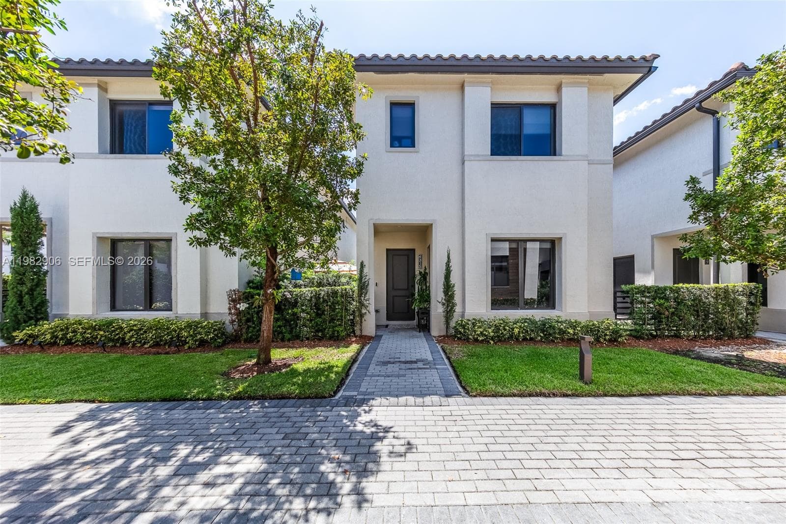 4315 NW 81st Ct, Doral FL 33166 — 3