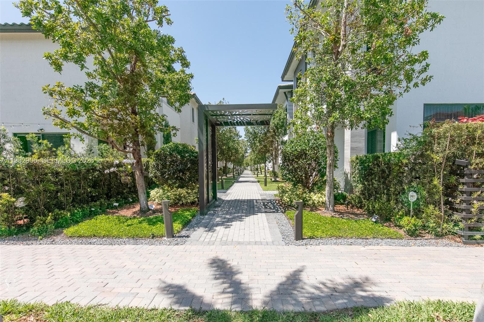 4315 NW 81st Ct, Doral FL 33166 — 28