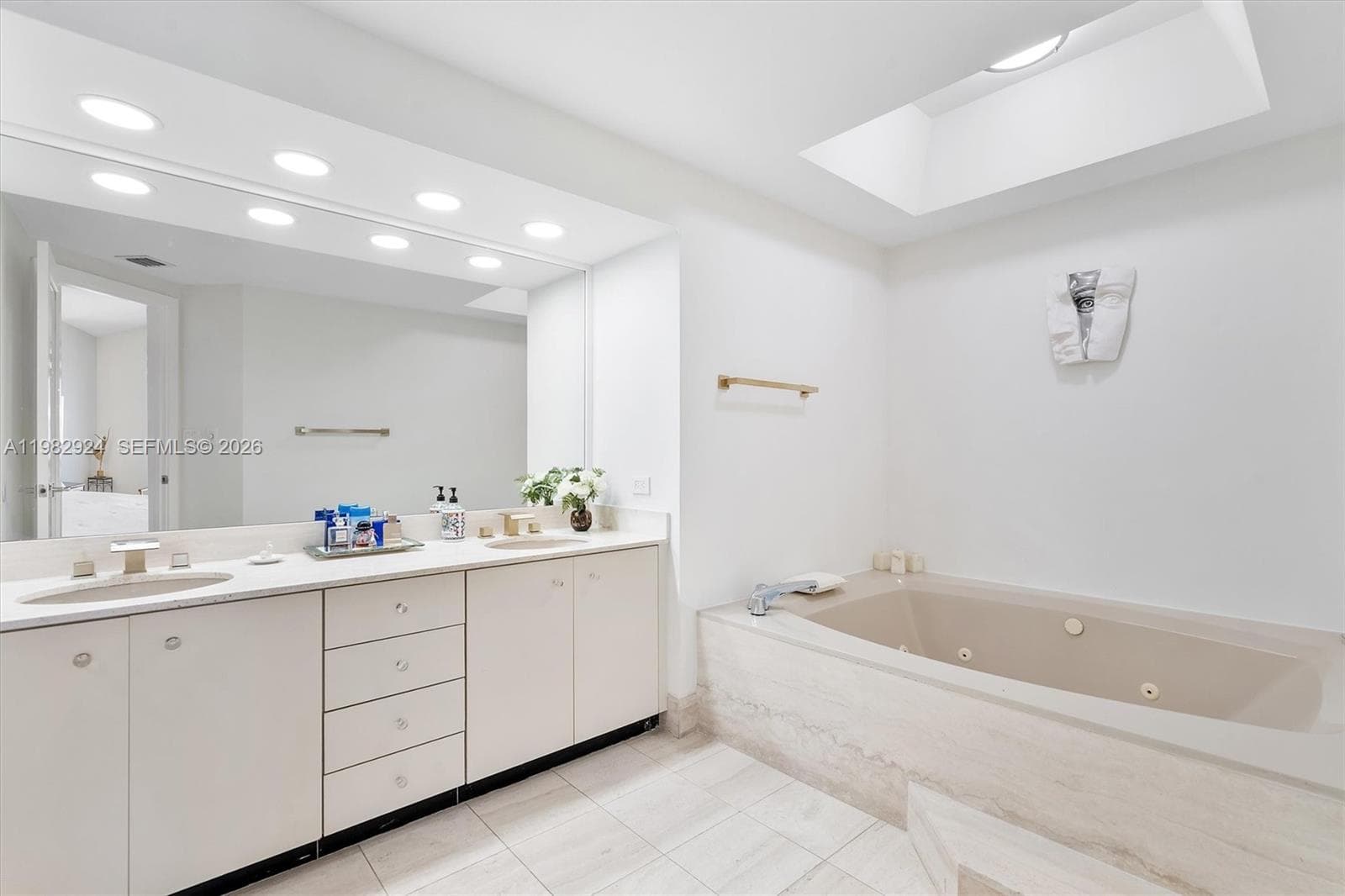 20191 E Country Club Dr # 1903, Aventura FL 33180 — 22