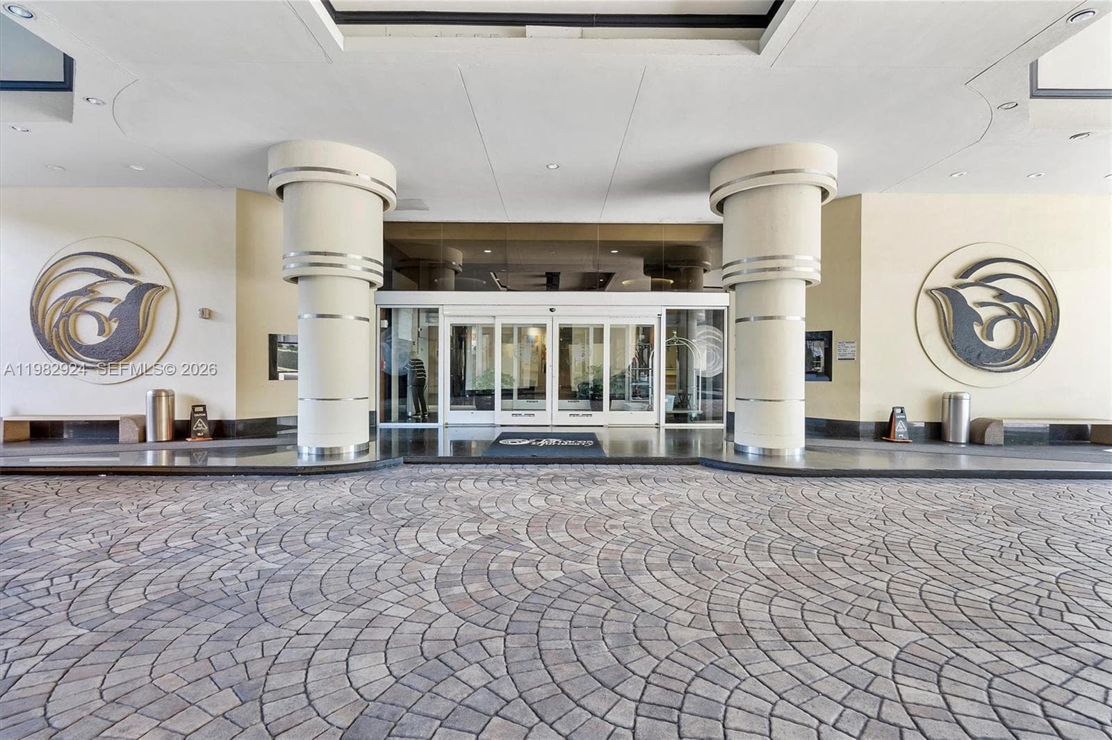 20191 E Country Club Dr # 1903, Aventura FL 33180 — 32