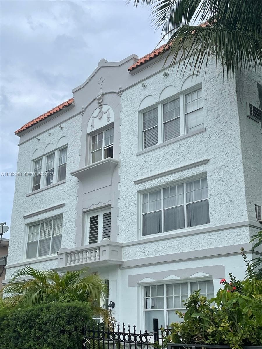 1611 Michigan Ave # 15, Miami Beach FL 33139 — 10