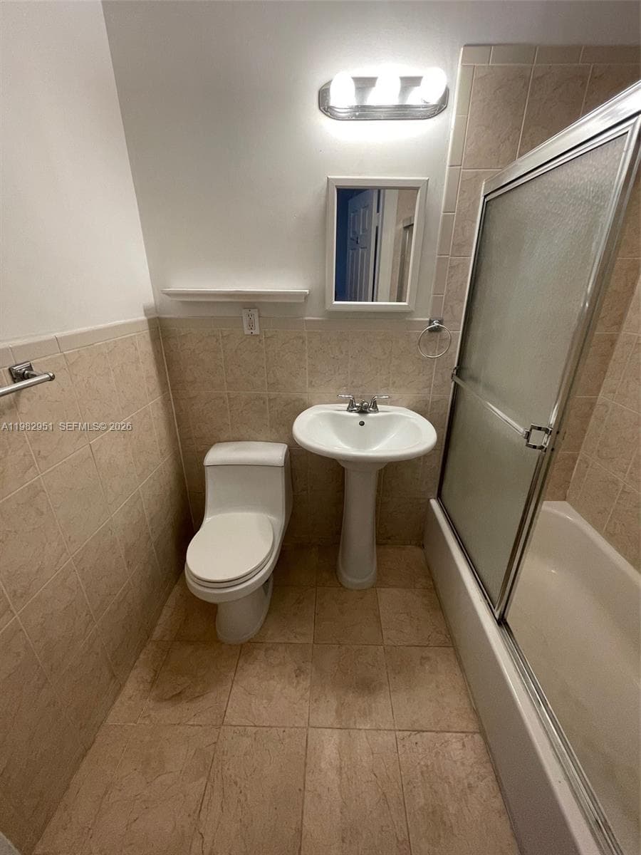 1611 Michigan Ave # 15, Miami Beach FL 33139 — 8