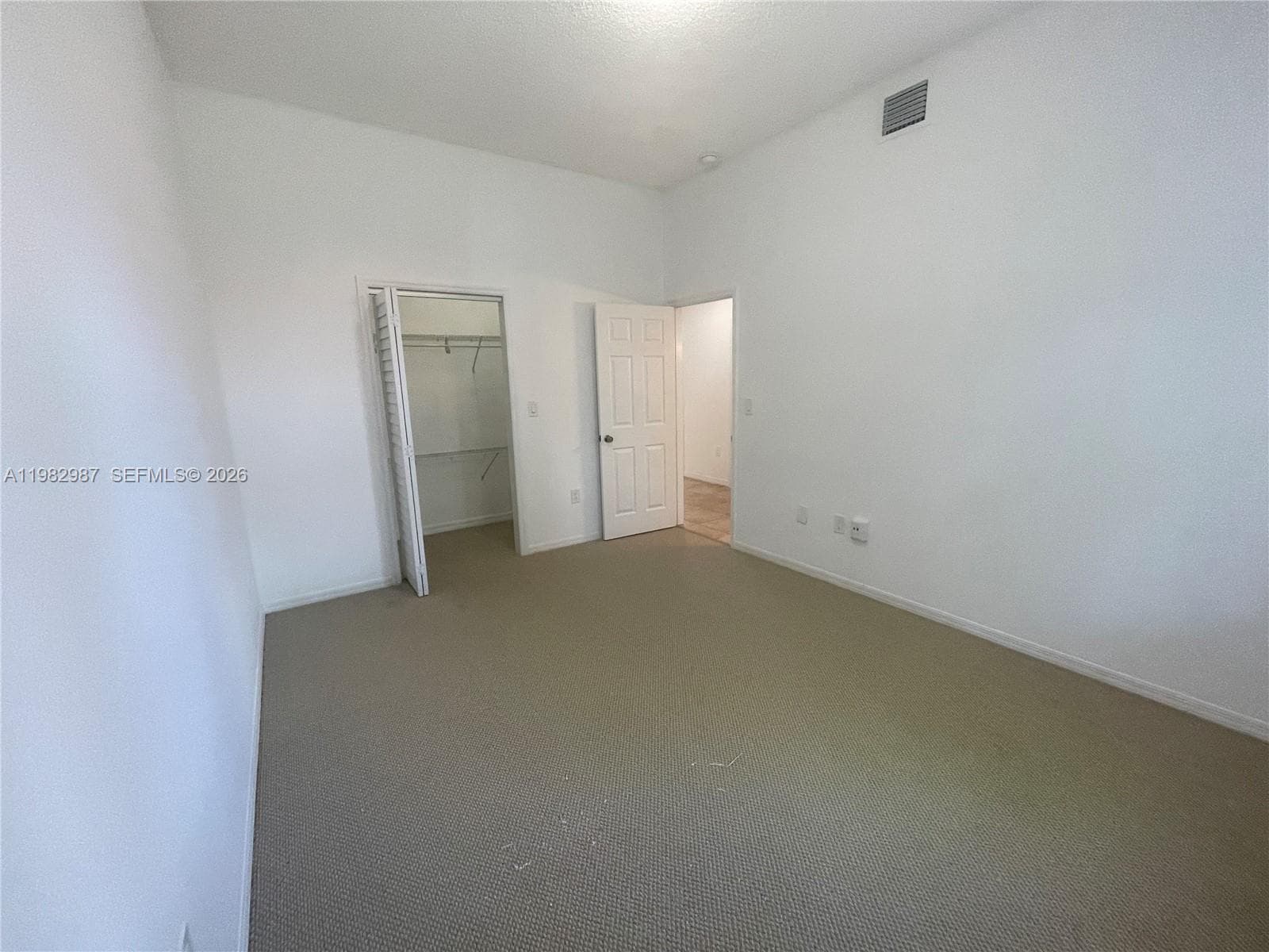 3421 SW 25th St # 01, Miami FL 33133 — 27
