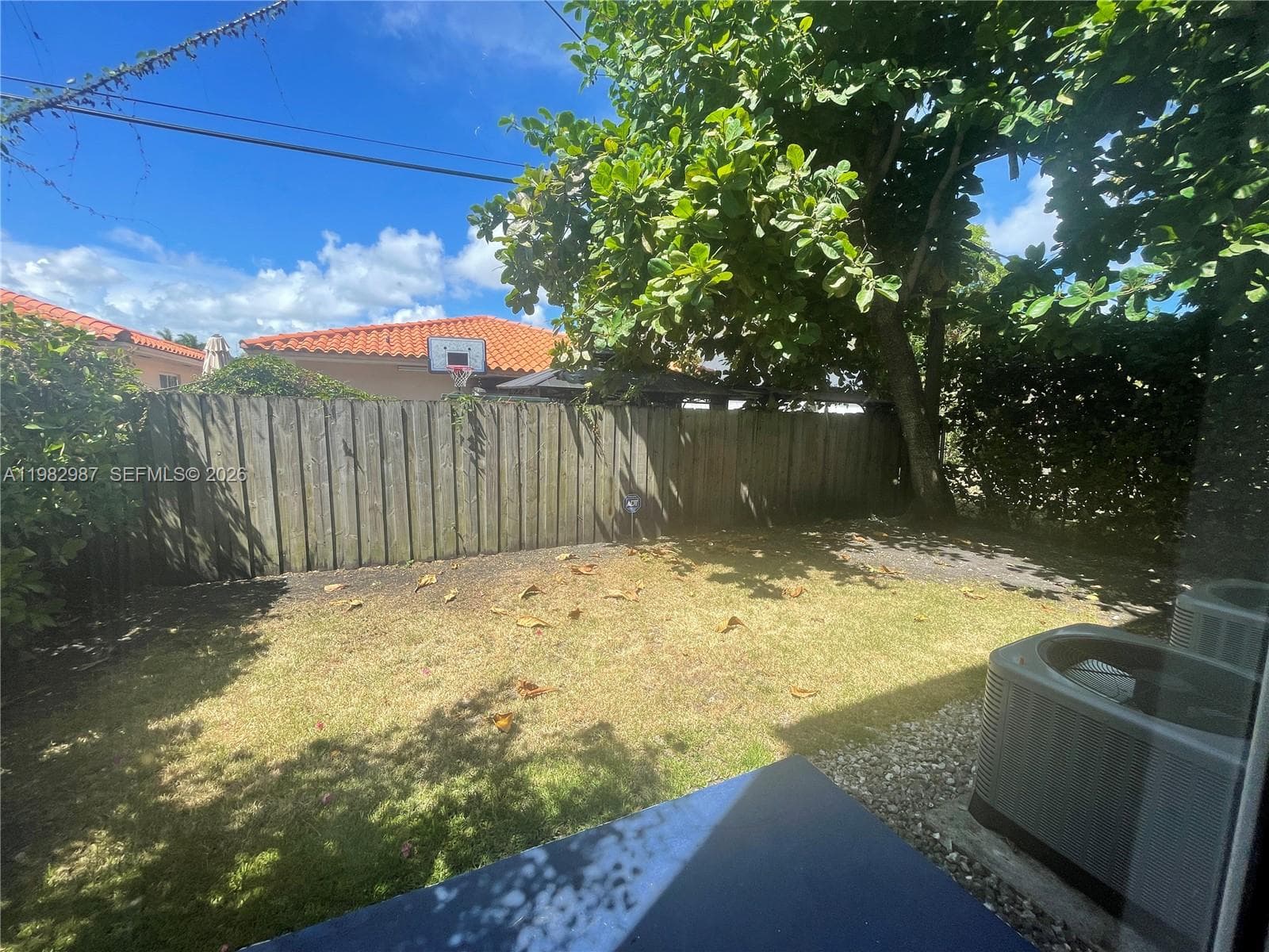 3421 SW 25th St # 01, Miami FL 33133 — 35