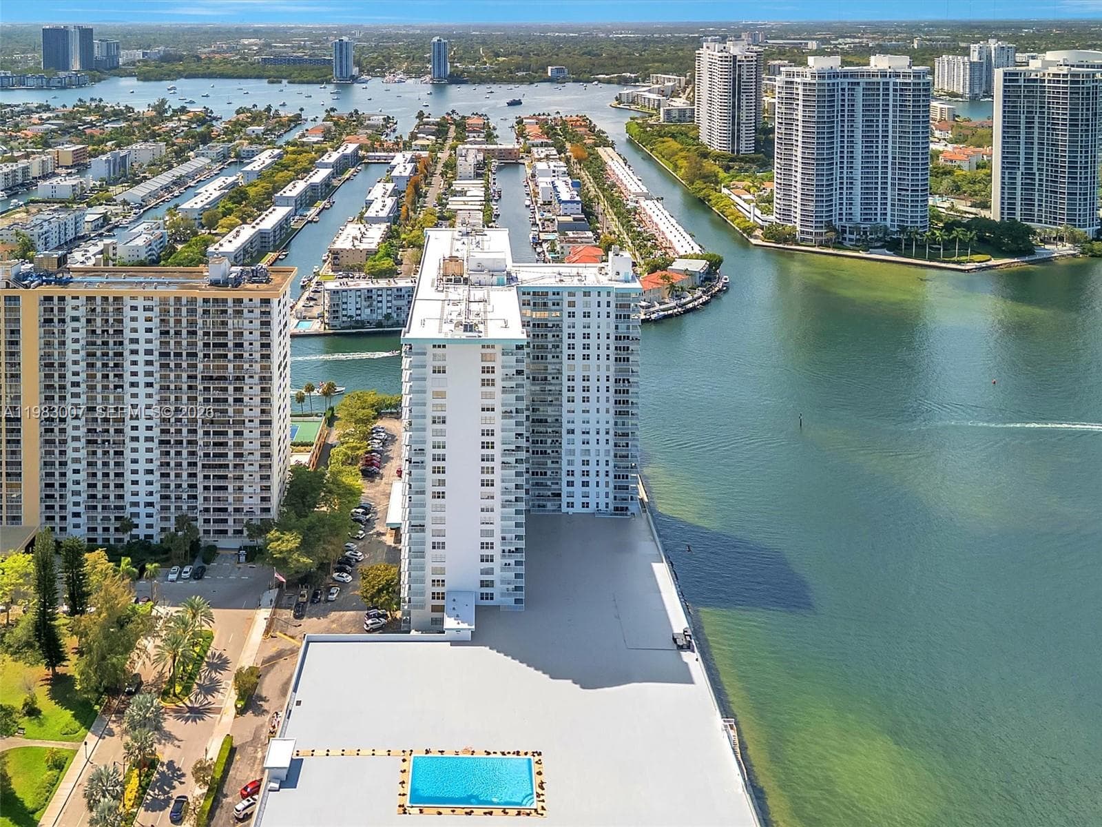 301 174th St # 1818, Sunny Isles Beach FL 33160 — 33