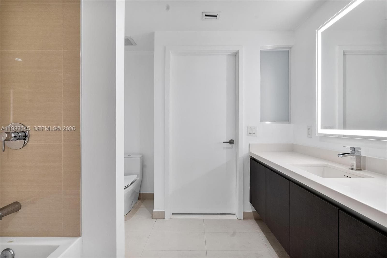 851 NE 1st Ave # 307, Miami FL 33132 — 6
