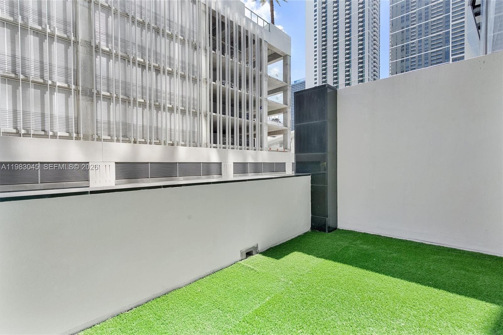 851 NE 1st Ave # 307, Miami FL 33132 — 13
