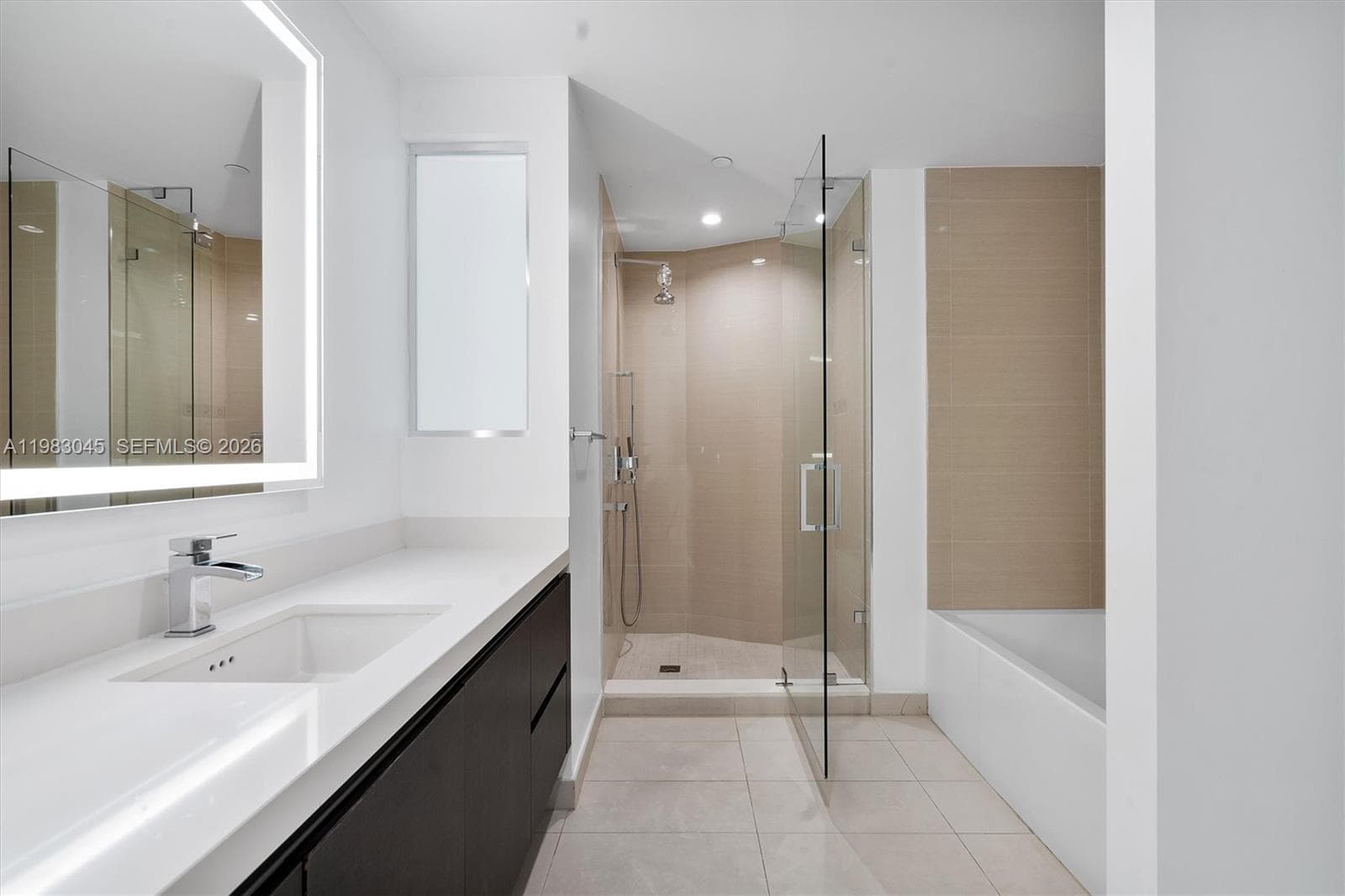 851 NE 1st Ave # 307, Miami FL 33132 — 7