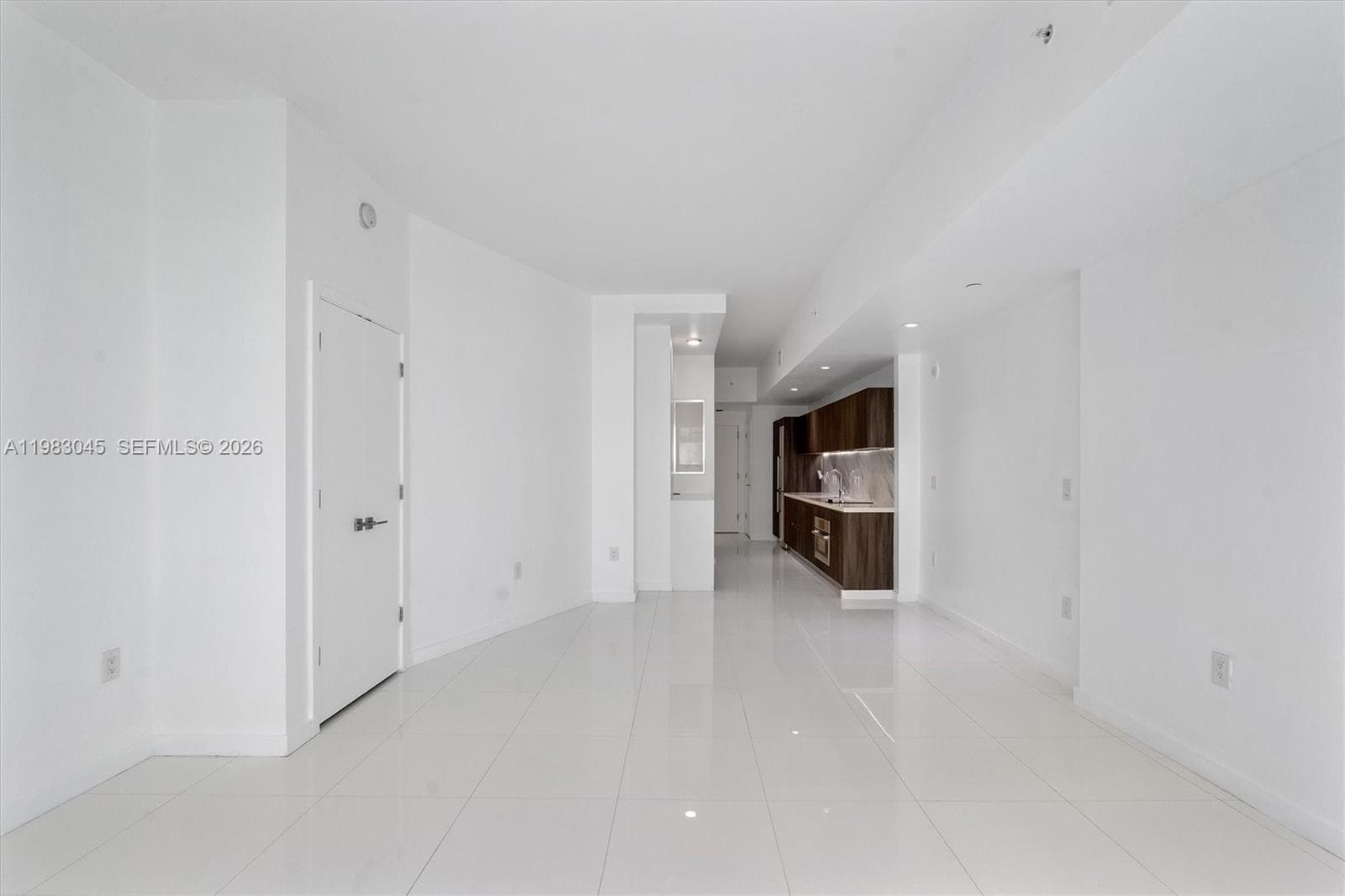 851 NE 1st Ave # 307, Miami FL 33132 — 9