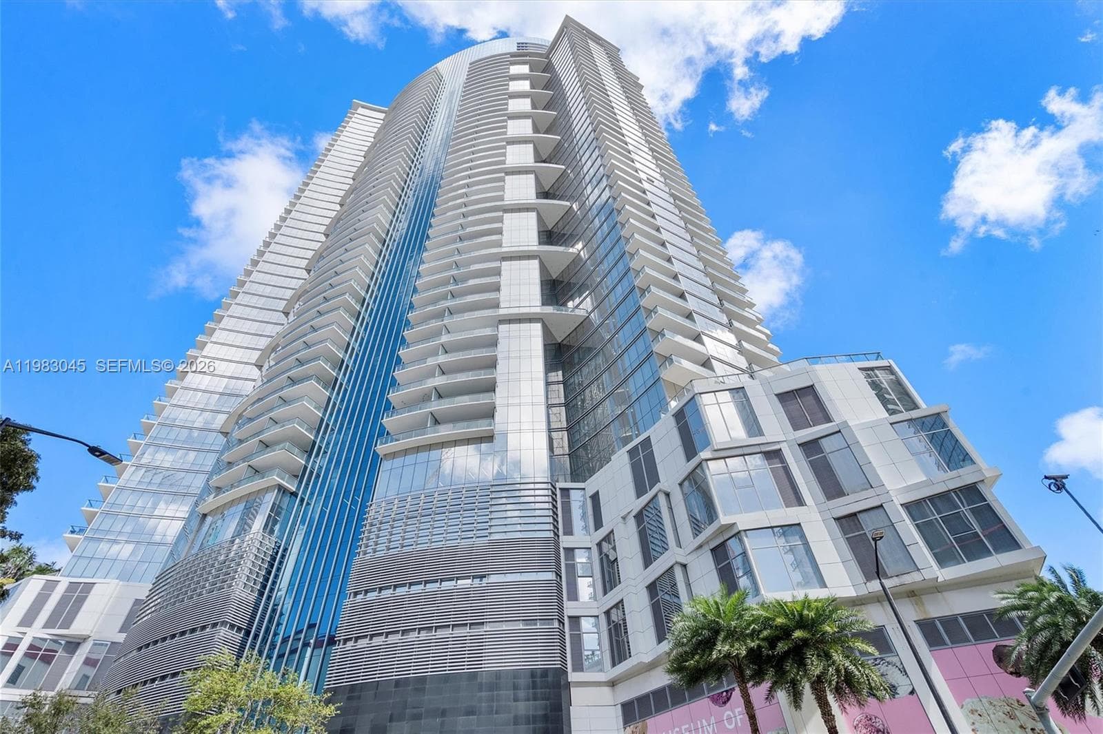 851 NE 1st Ave # 307, Miami FL 33132 — 14
