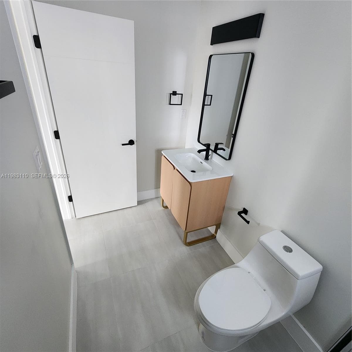 1171 NW 66th St # 1173, Miami FL 33150 — 17