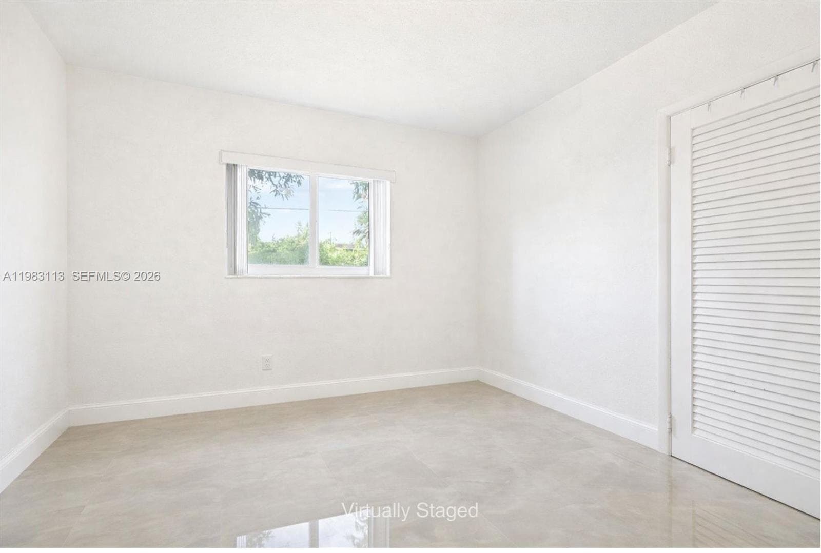 550 NE 173rd St, North Miami Beach FL 33162 — 20